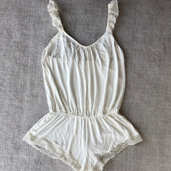 Brand new Eberjey soft ivory romper - Picture 4 of 4